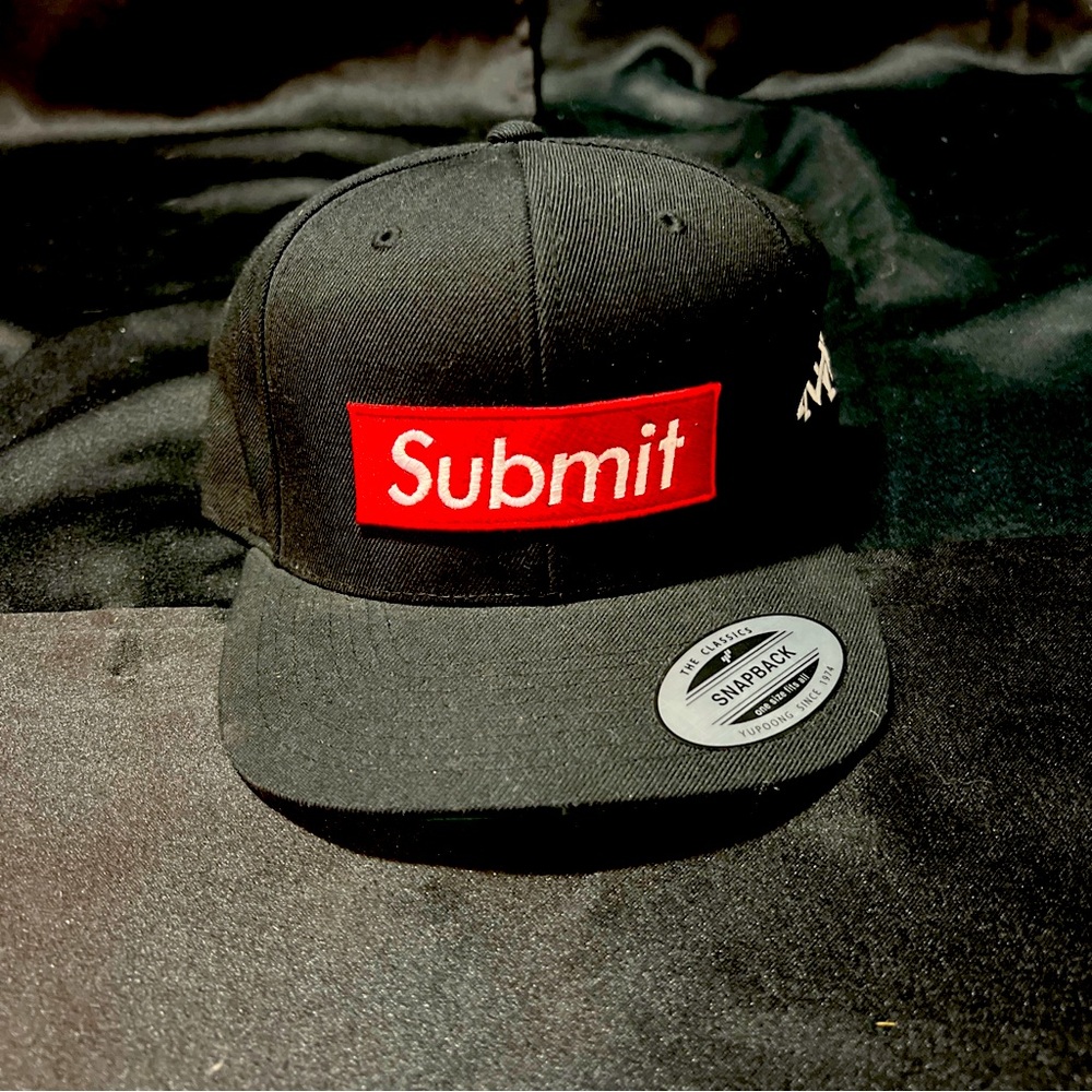 Submit brand snap back cap